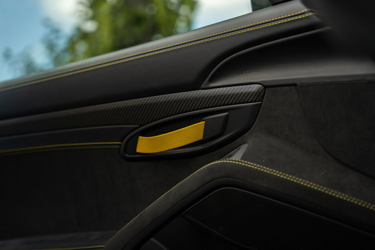 Porsche 718 Cayman GT4 RS