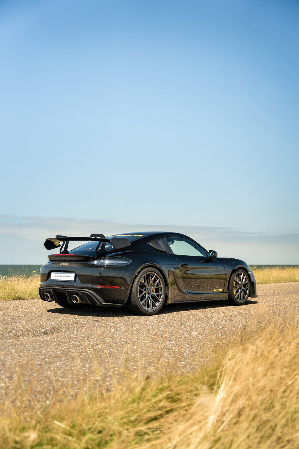 Porsche 718 Cayman GT4 RS