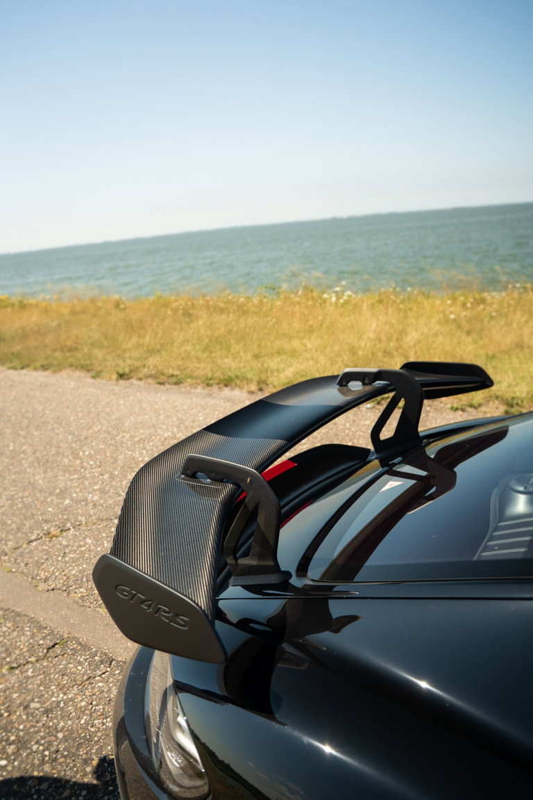 Porsche 718 Cayman GT4 RS