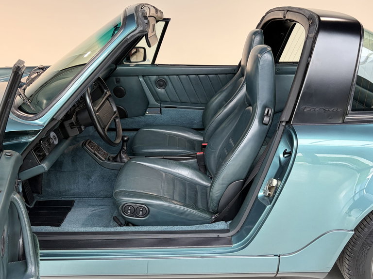 Porsche 964 Carrera 4
