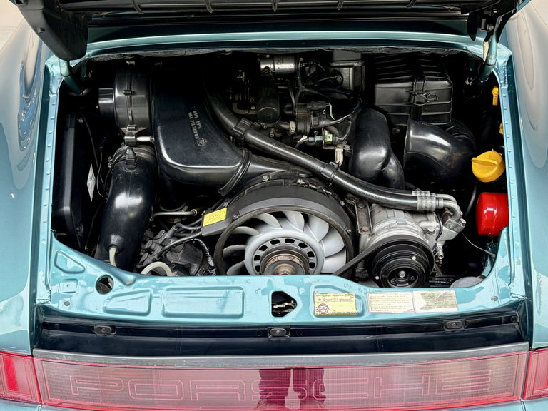 Porsche 964 Carrera 4