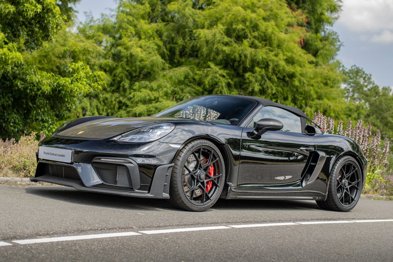 Porsche 718 Spyder RS