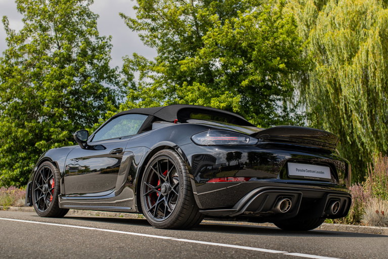 Porsche 718 Spyder RS