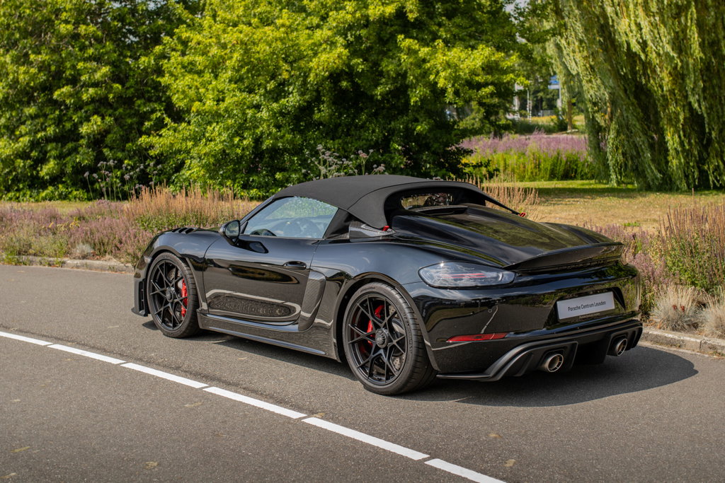 Porsche 718 Spyder RS