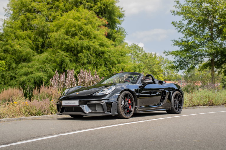 Porsche 718 Spyder RS