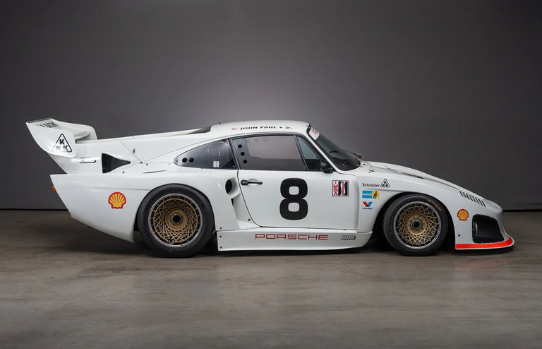 Porsche 935