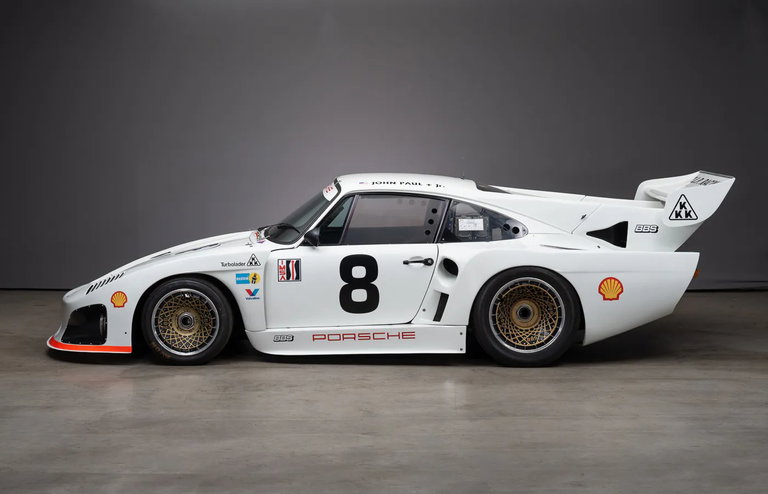 Porsche 935