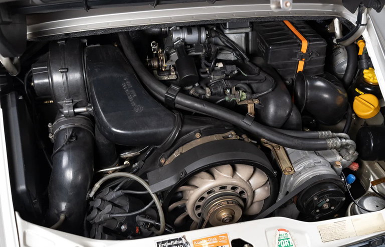 Porsche 964 Carrera 2 Cabrio WTL