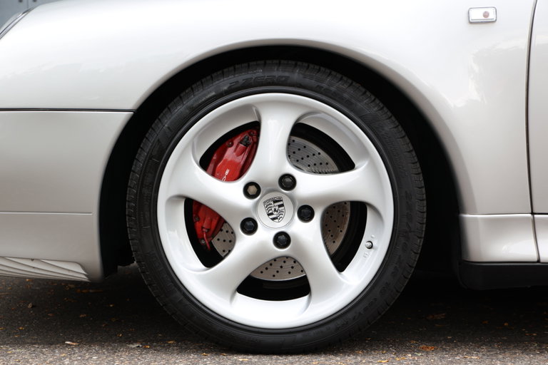 Porsche 993 Carrera 4S
