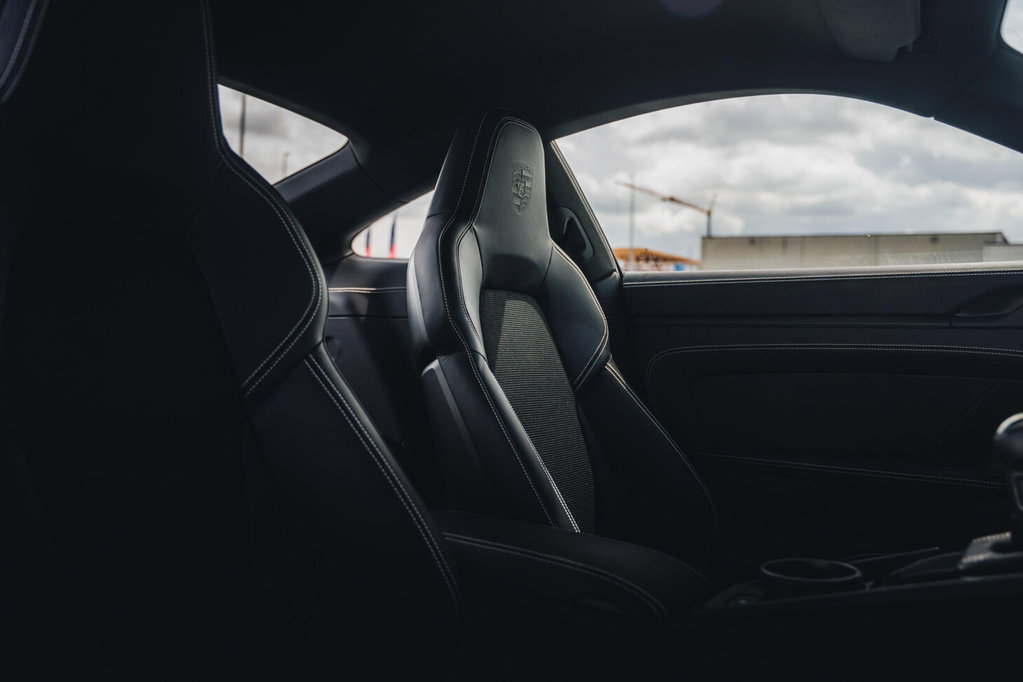 Porsche 992 GT3 Touring