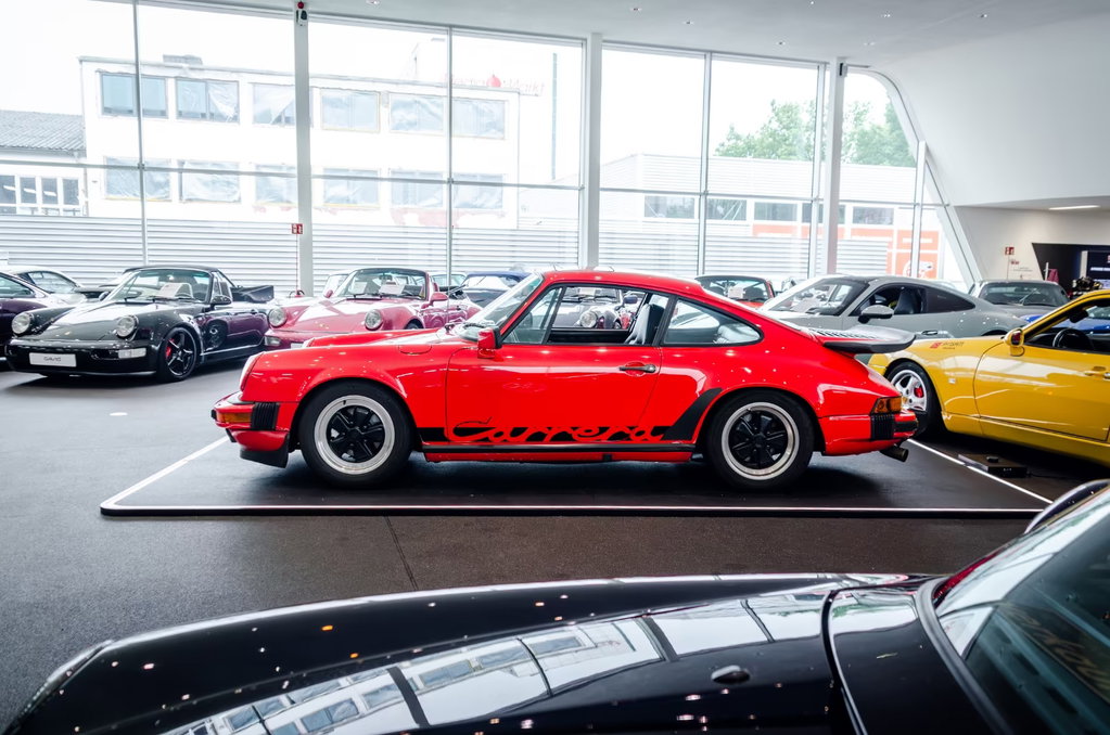 Porsche 911 Carrera 3.2 (US)