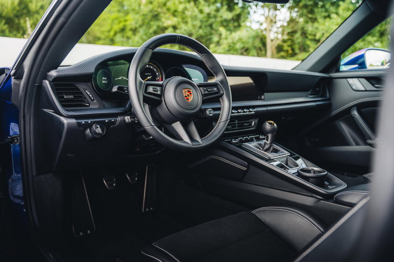 Porsche 992 GT3 Touring