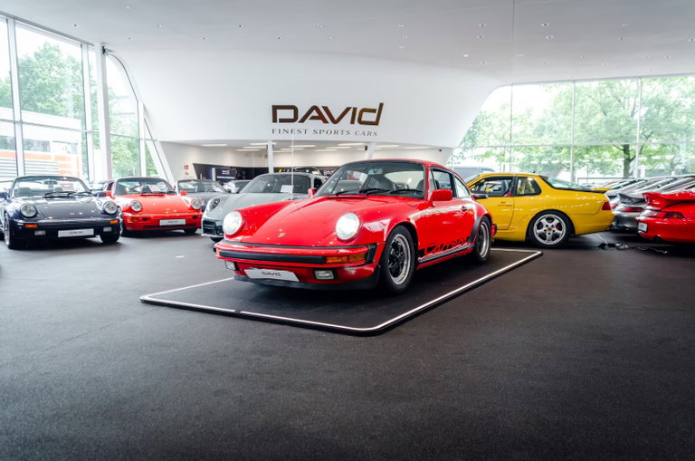 Porsche 911 Carrera 3.2