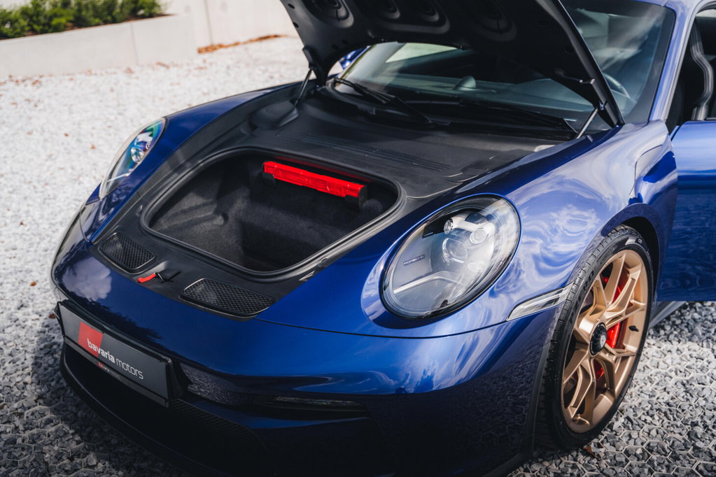 Porsche 992 GT3 Touring