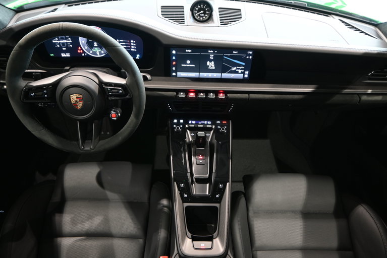 Porsche 992.2 Carrera GTS