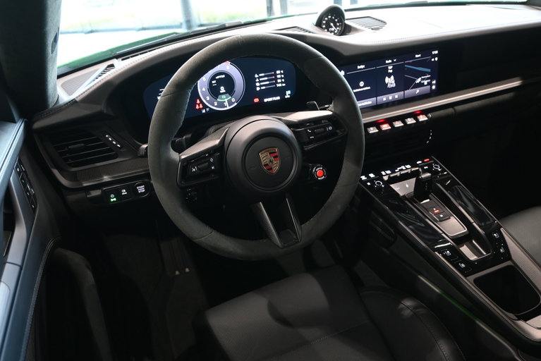 Porsche 992.2 Carrera GTS