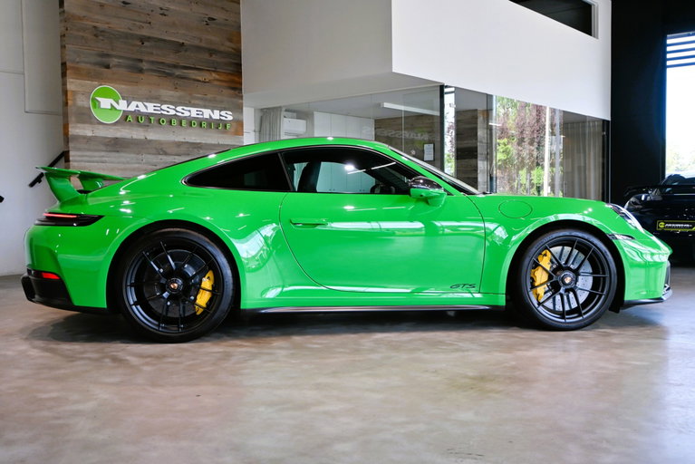 Porsche 992.2 Carrera GTS