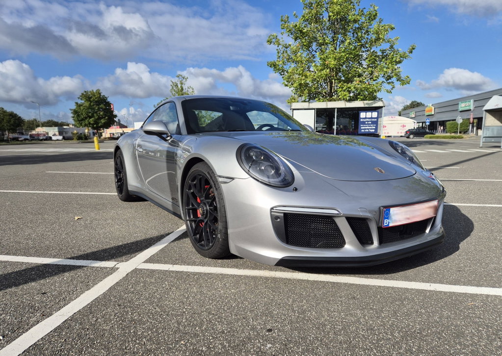 Porsche 991.2 Carrera GTS