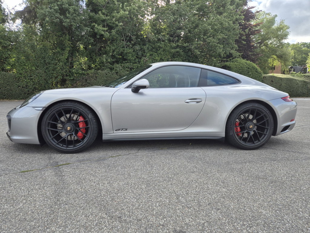 Porsche 991.2 Carrera GTS