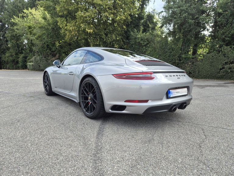Porsche 991.2 Carrera GTS