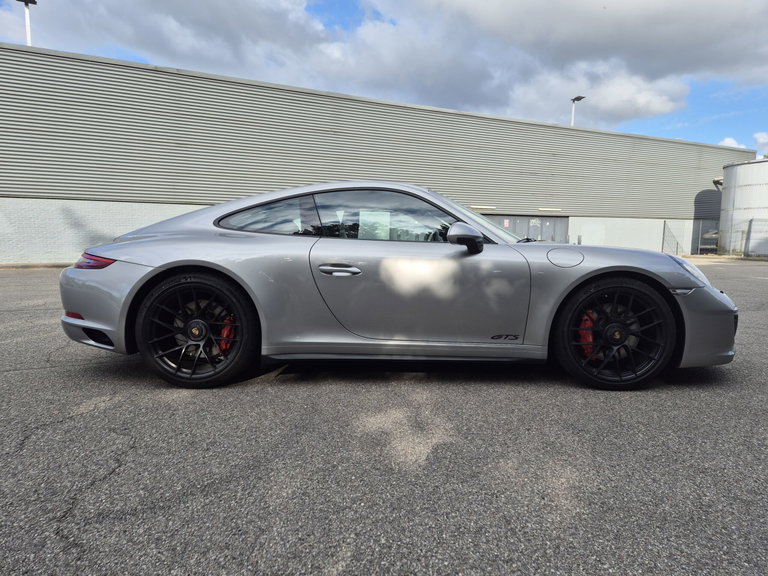 Porsche 991.2 Carrera GTS