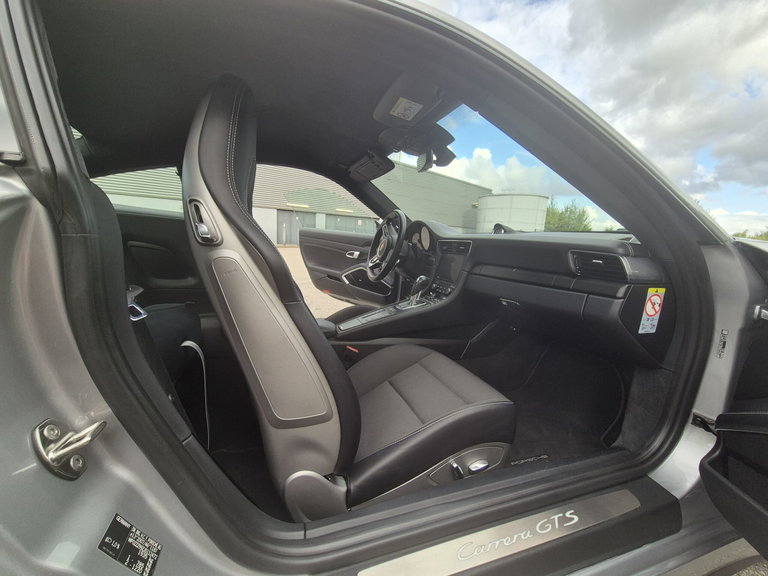 Porsche 991.2 Carrera GTS
