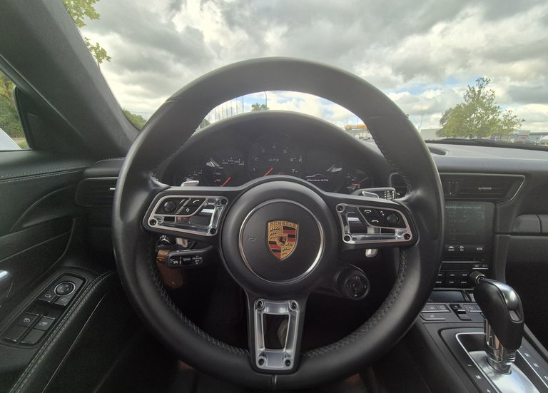 Porsche 991.2 Carrera GTS