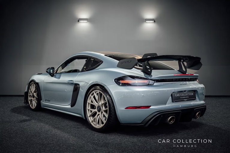 Porsche 718 Cayman GT4 RS