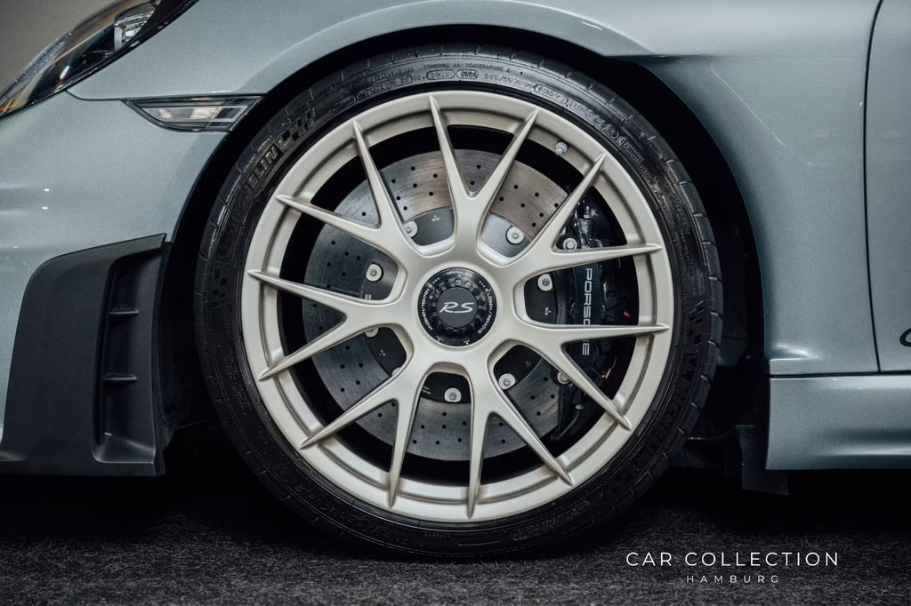 Porsche 718 Cayman GT4 RS