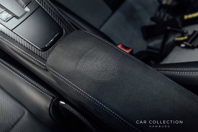 Porsche 718 Cayman GT4 RS