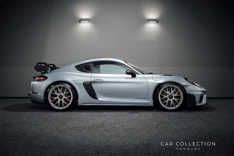 Porsche 718 Cayman GT4 RS