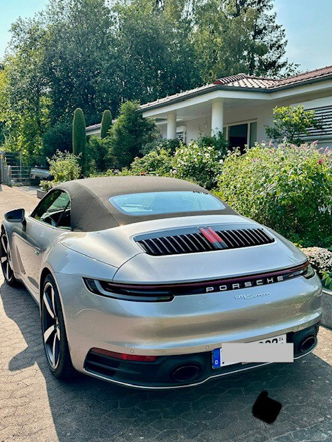 Porsche 992 Carrera