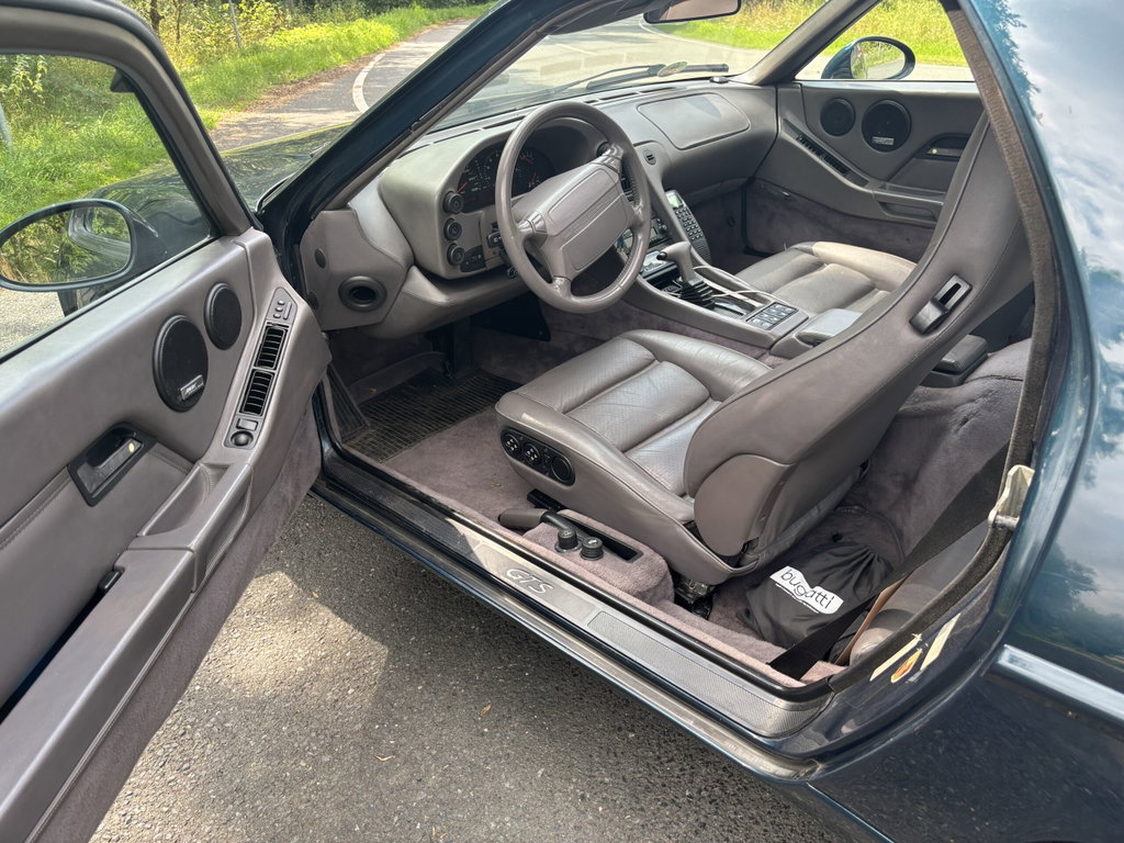 Porsche 928 S4