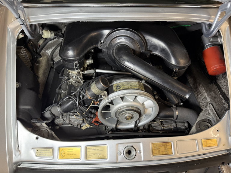 Porsche 911 E