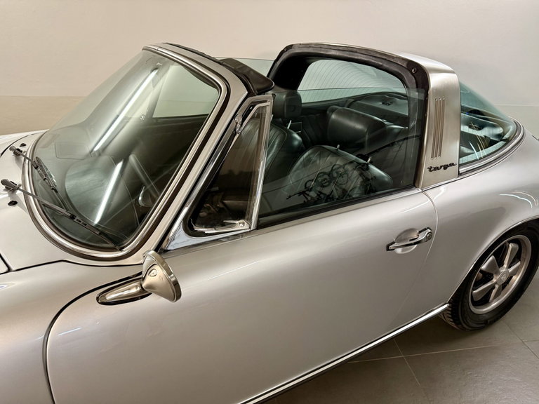 Porsche 911 E