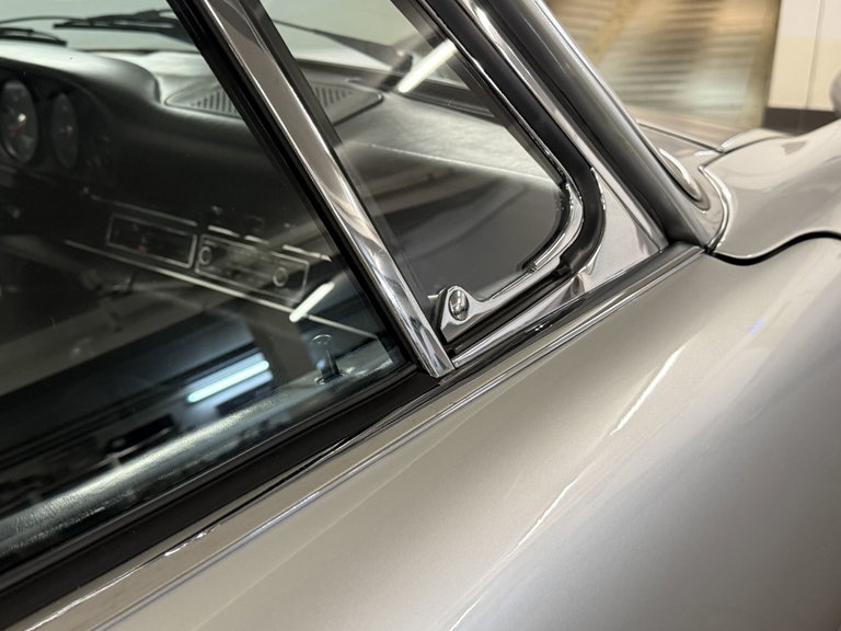 Porsche 911 E