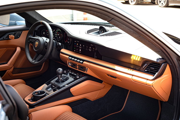 Porsche 911 S/T