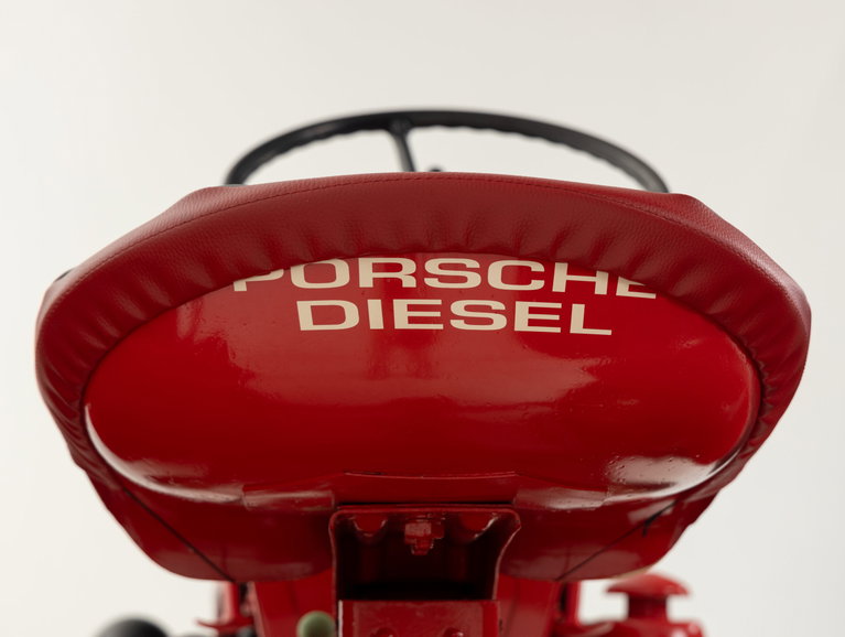 Porsche Junior 108