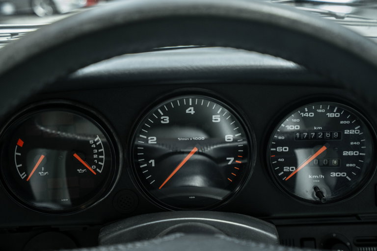 Porsche 964 Carrera 2