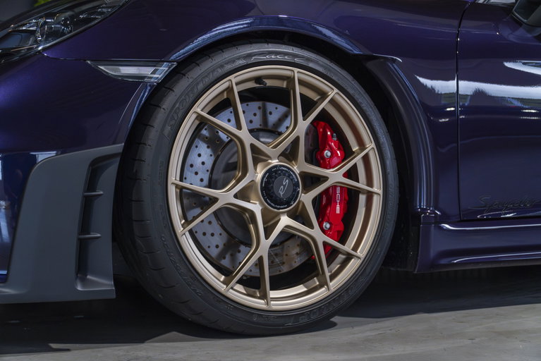 Porsche 718 Spyder RS