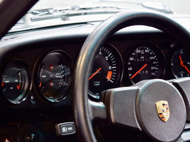 Porsche 911 Carrera 3.2