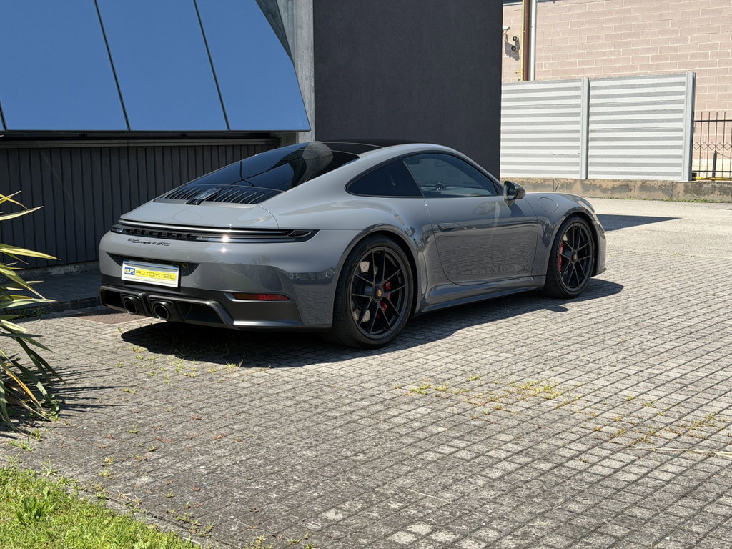 Porsche 992.2 Carrera 4 GTS