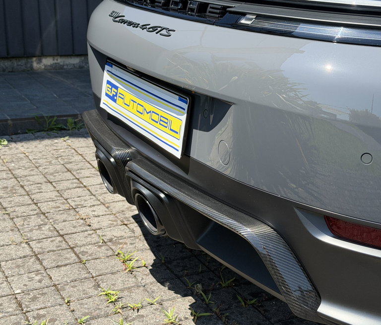 Porsche 992.2 Carrera 4 GTS