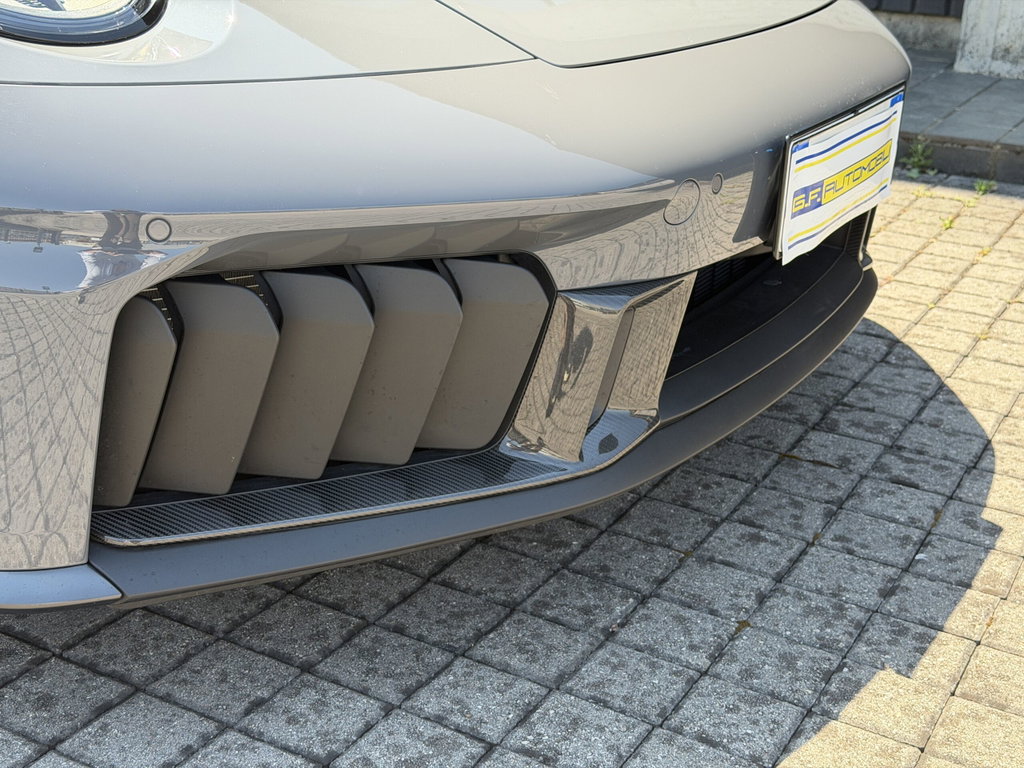 Porsche 992.2 Carrera 4 GTS