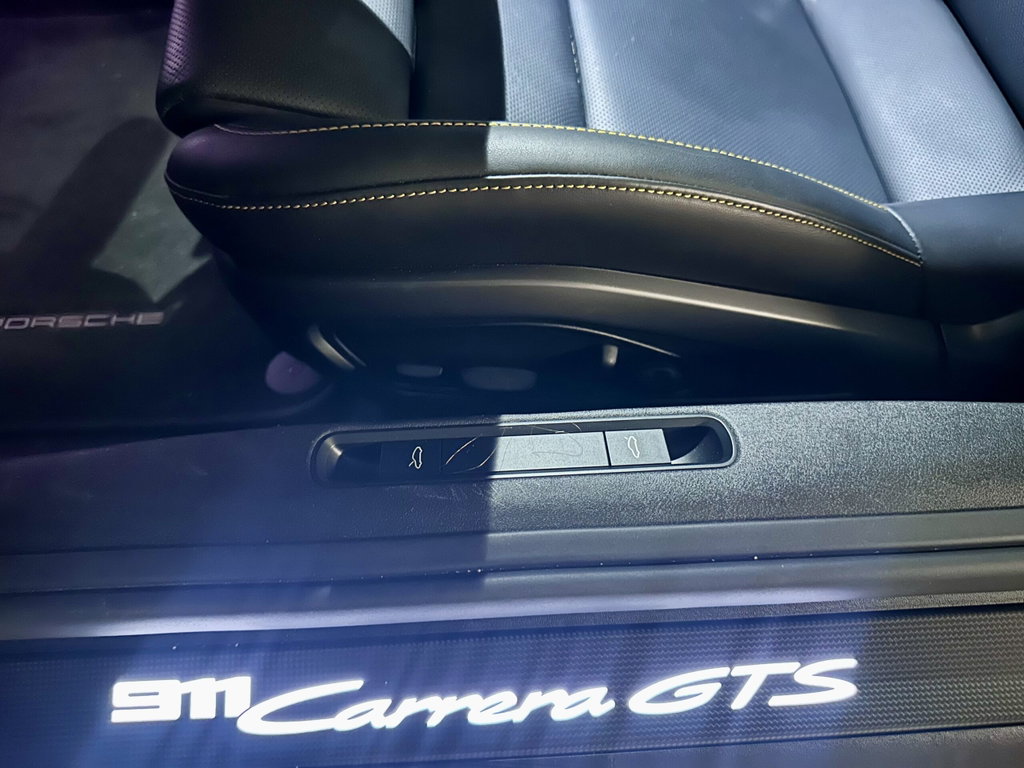 Porsche 992 Carrera GTS