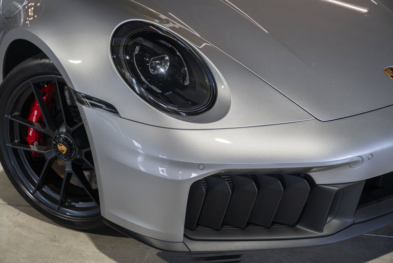 Porsche 992.2 Carrera GTS