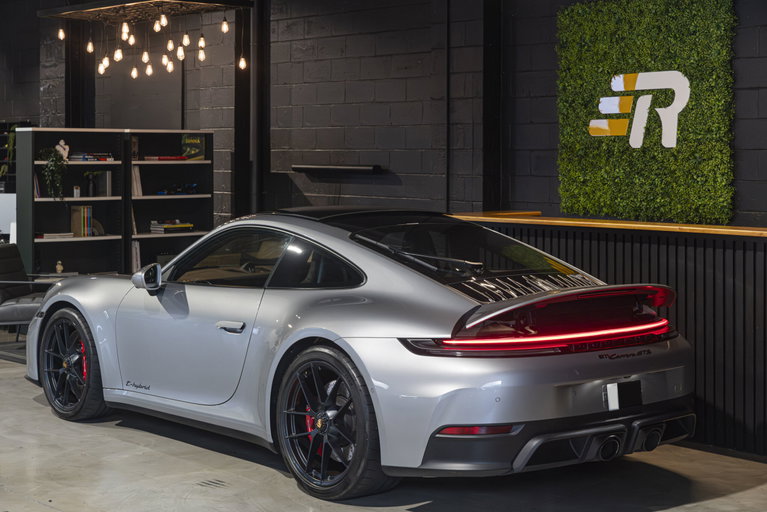 Porsche 992.2 Carrera GTS