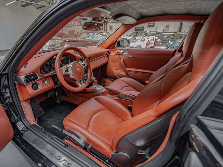 Porsche 997.2 Carrera GTS