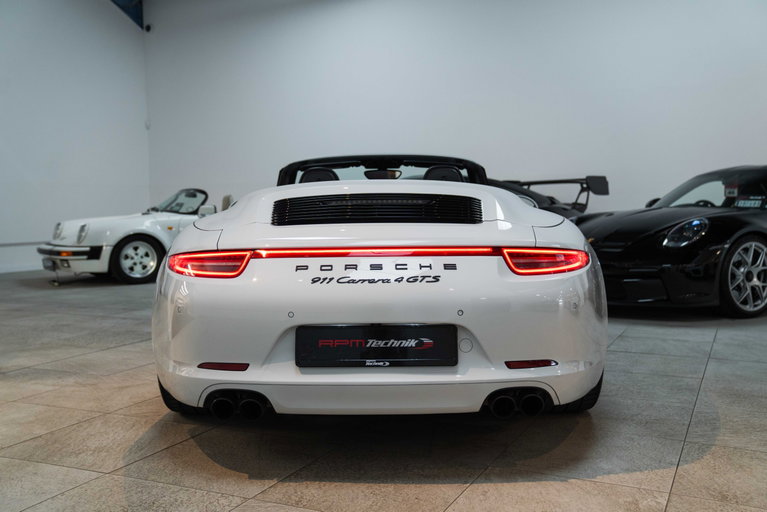 Porsche 991 Carrera 4 GTS