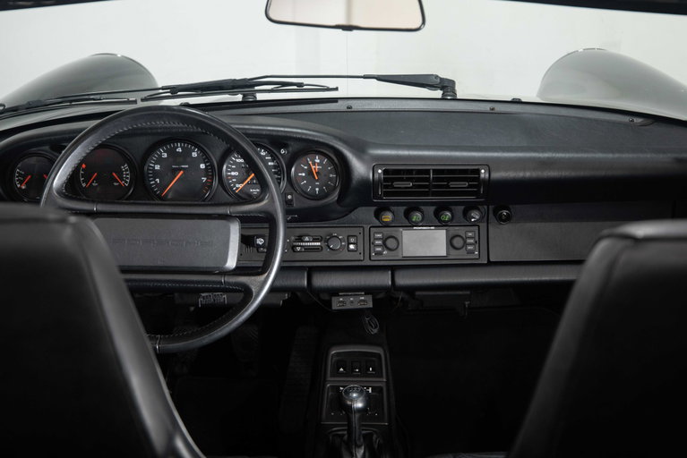 Porsche 964 Carrera 4